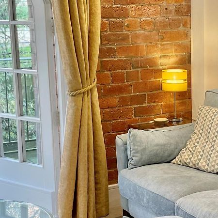 The Butler Suite York Dış mekan fotoğraf